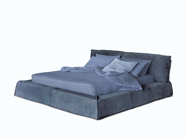Paris Leather Bed by Baxter