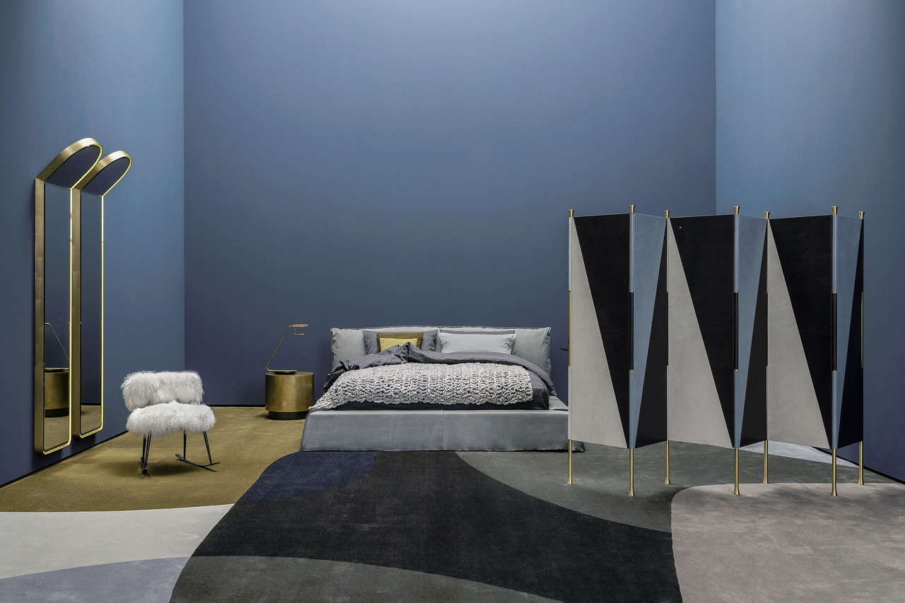 Paris Leather Bed by Baxter, view 2