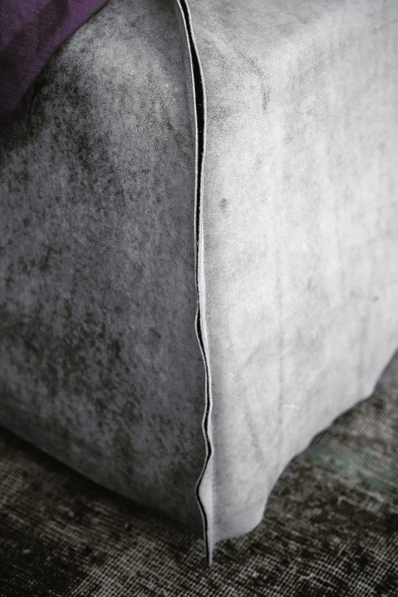 Paris Leather Bed by Baxter, view 9
