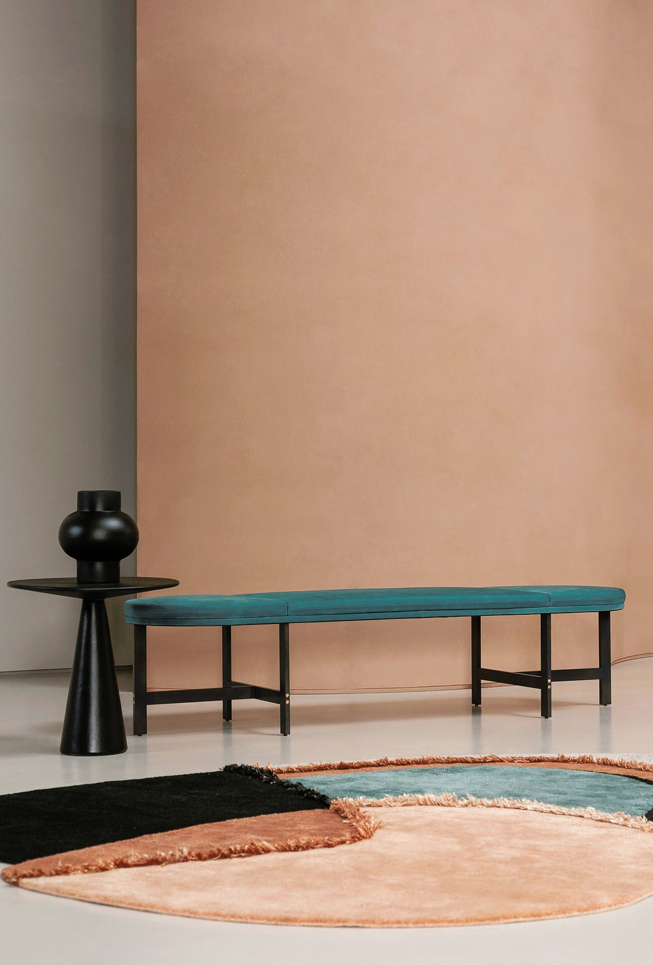 Passepartout Bench, view 4