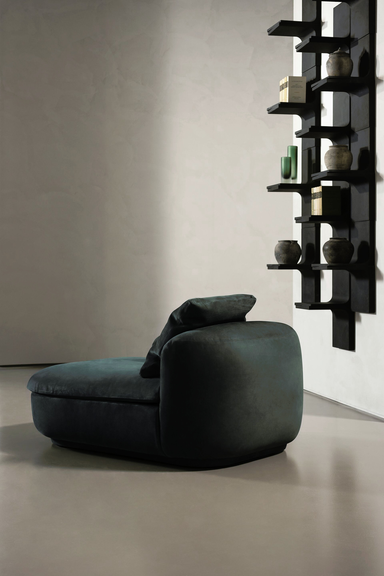Piaf Leather Chaise Lounge, view 2