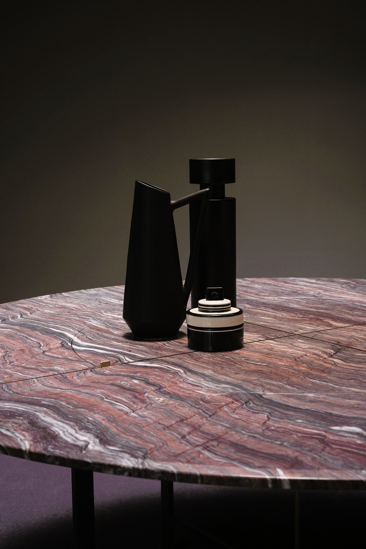 Place Table by Federico Peri, view 5