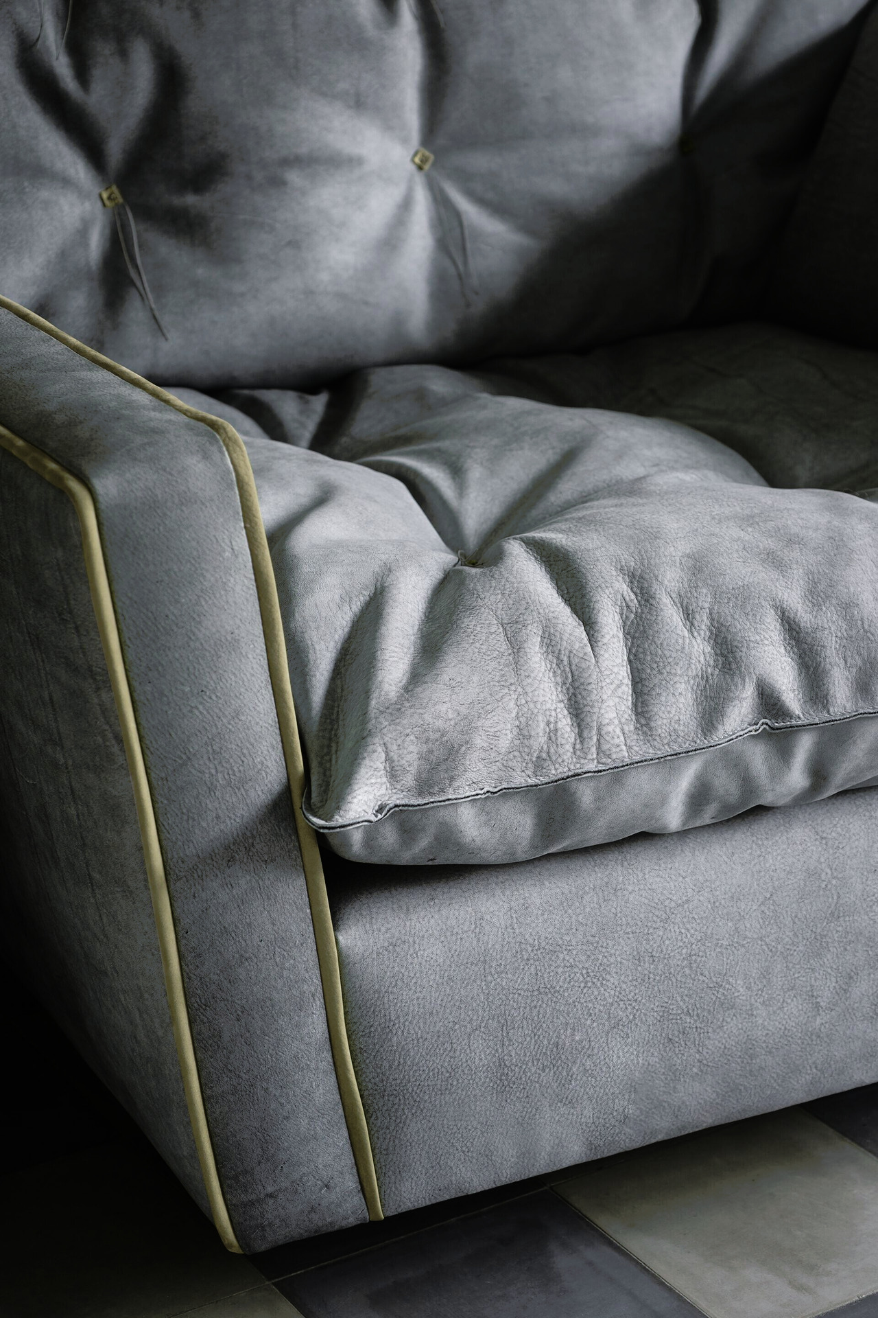 Sorrento sofas and armchairs by Baxter, view 2
