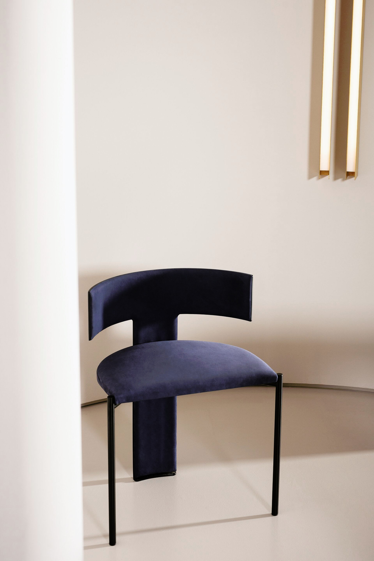 Zefir Leather Armchair, view 4