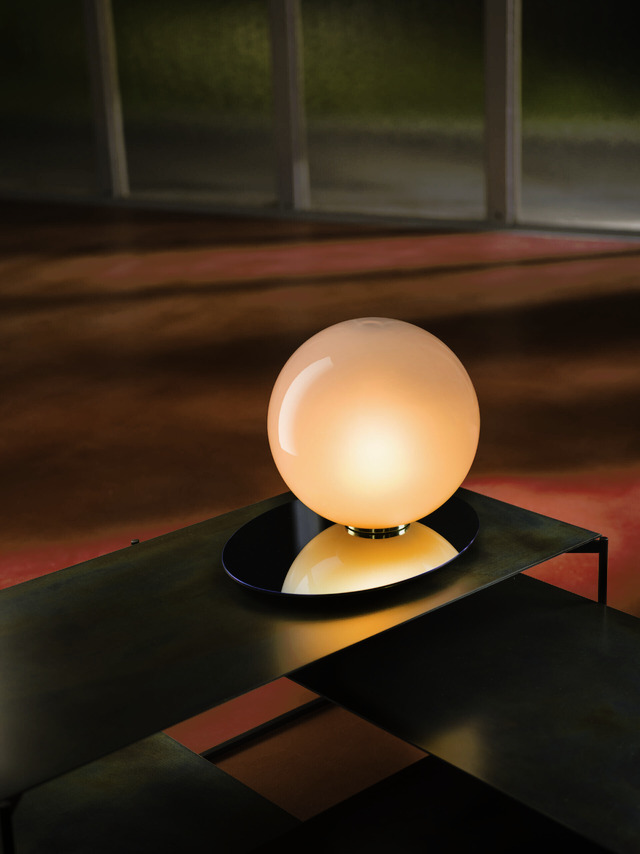 Umbra Table Lamp by Bomma