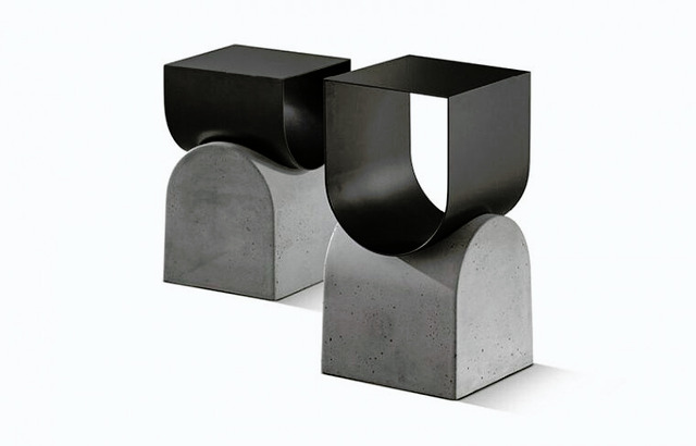 Vague Magazine Stand