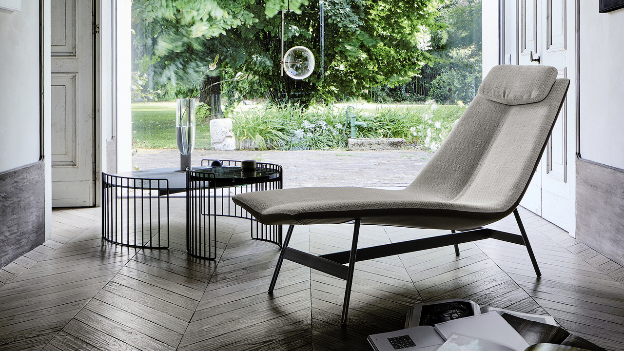 Alpilles Armchair, view 2