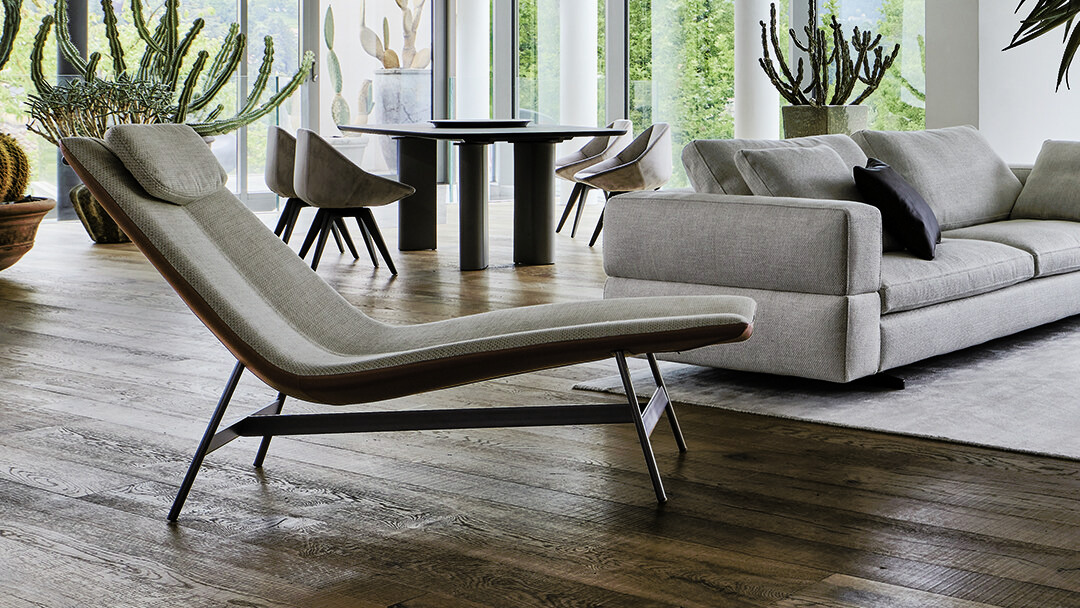 Alpilles Armchair, view 5
