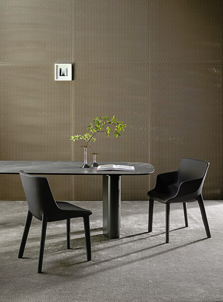 Artika Chair, view 3