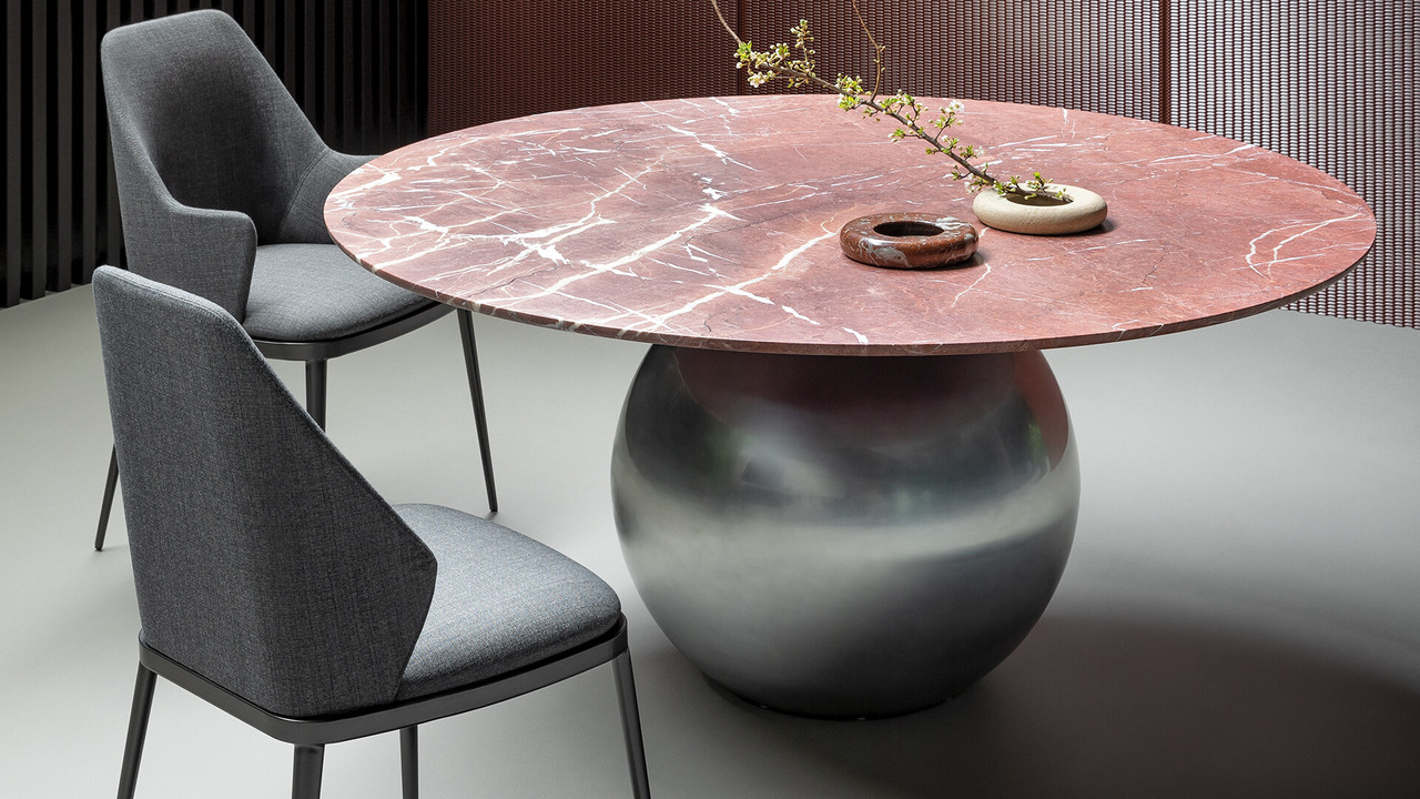 Circus Table, view 3