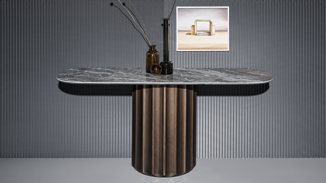 Dorian Console, view 2