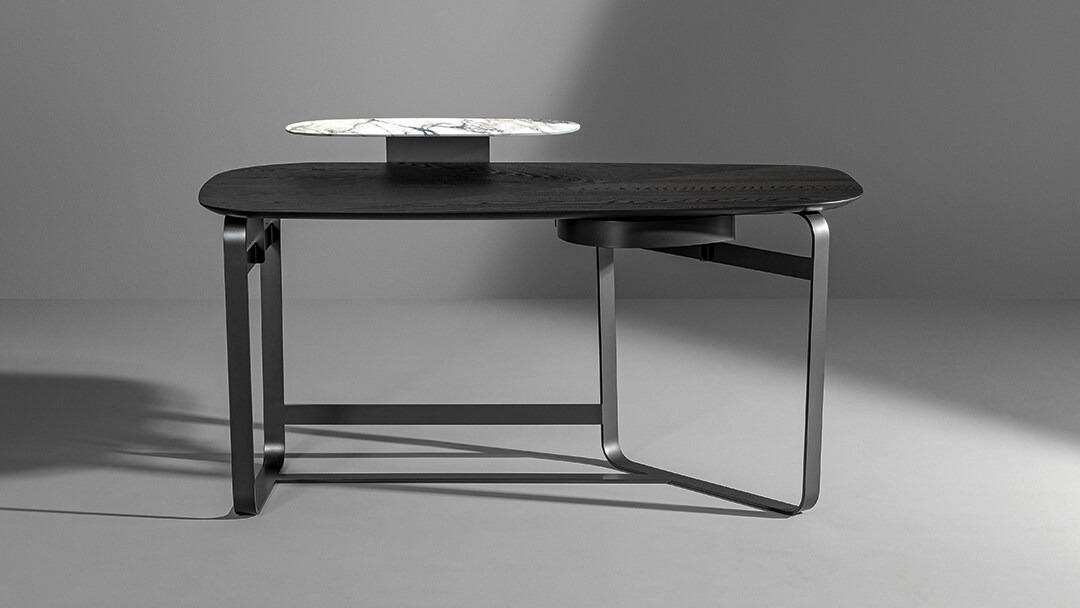 Gauss Desk, view 4