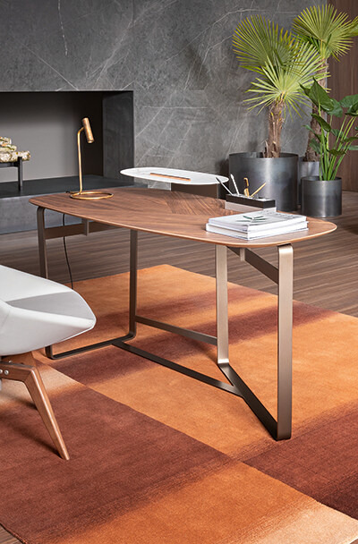 Gauss Desk, view 6