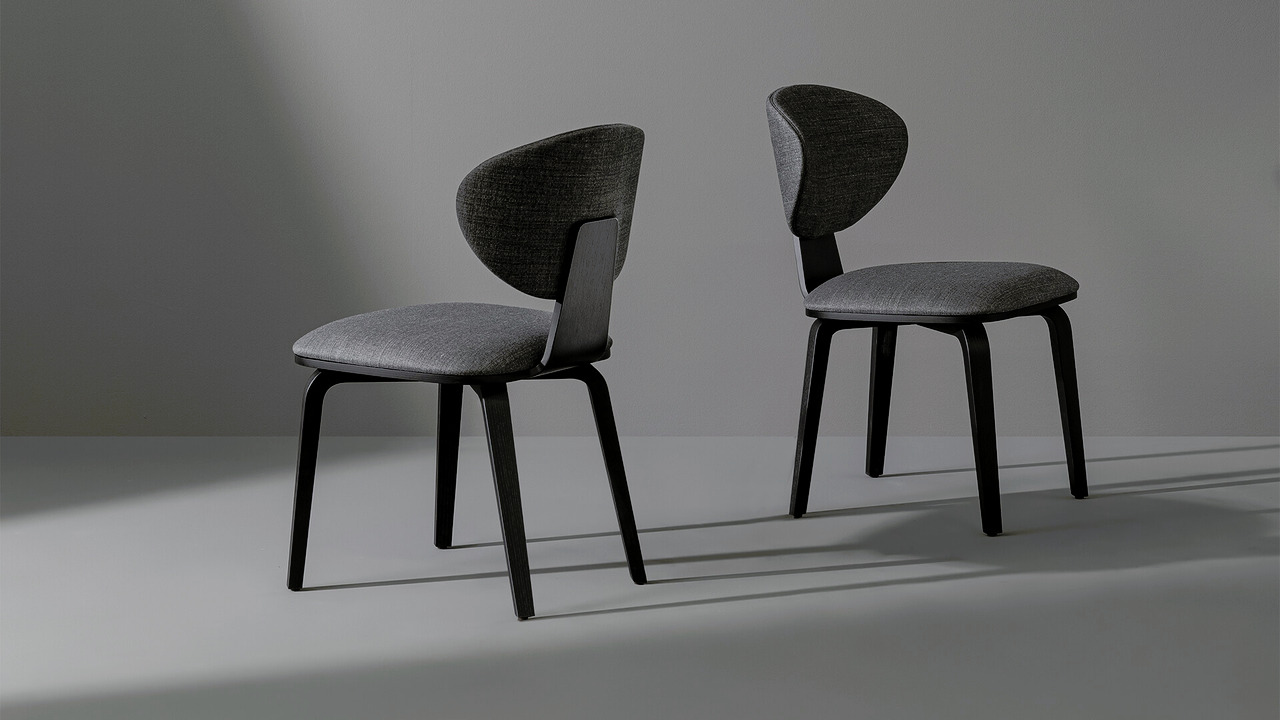 Olos Chair, view 3