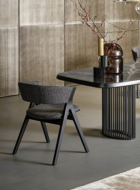 Remo Chair, view 3