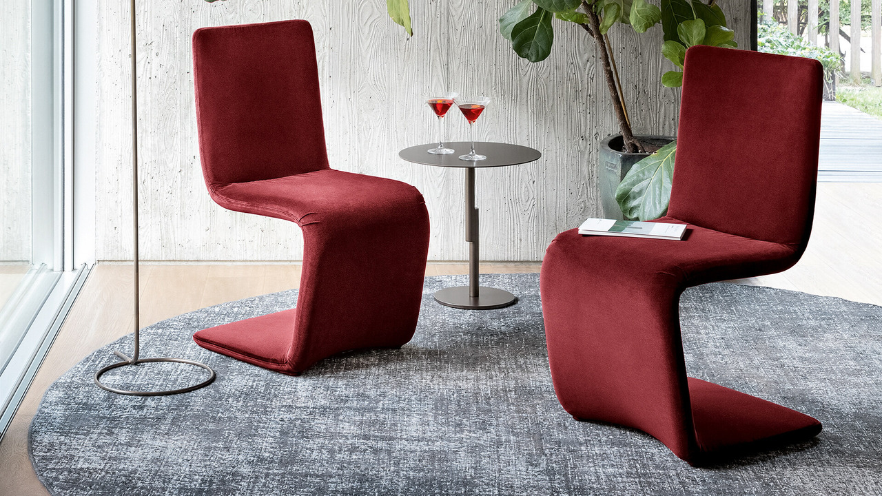 Venere Chair, view 2
