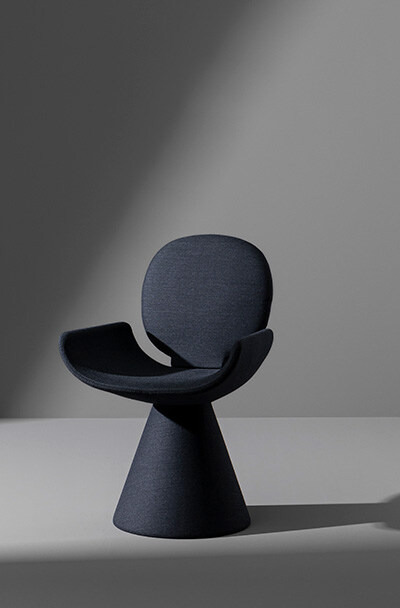 Youpi Chair, view 2