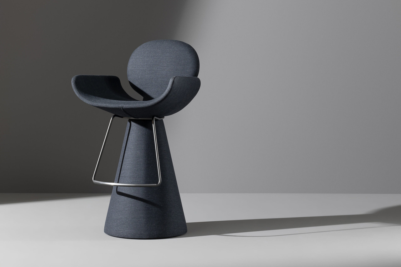 Youpi Too Bar Stool by Bonaldo, view 3
