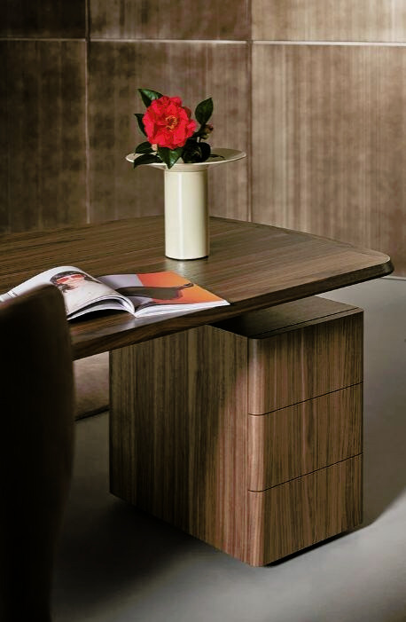 Diver Executive Desk by Bonaldo, view 4
