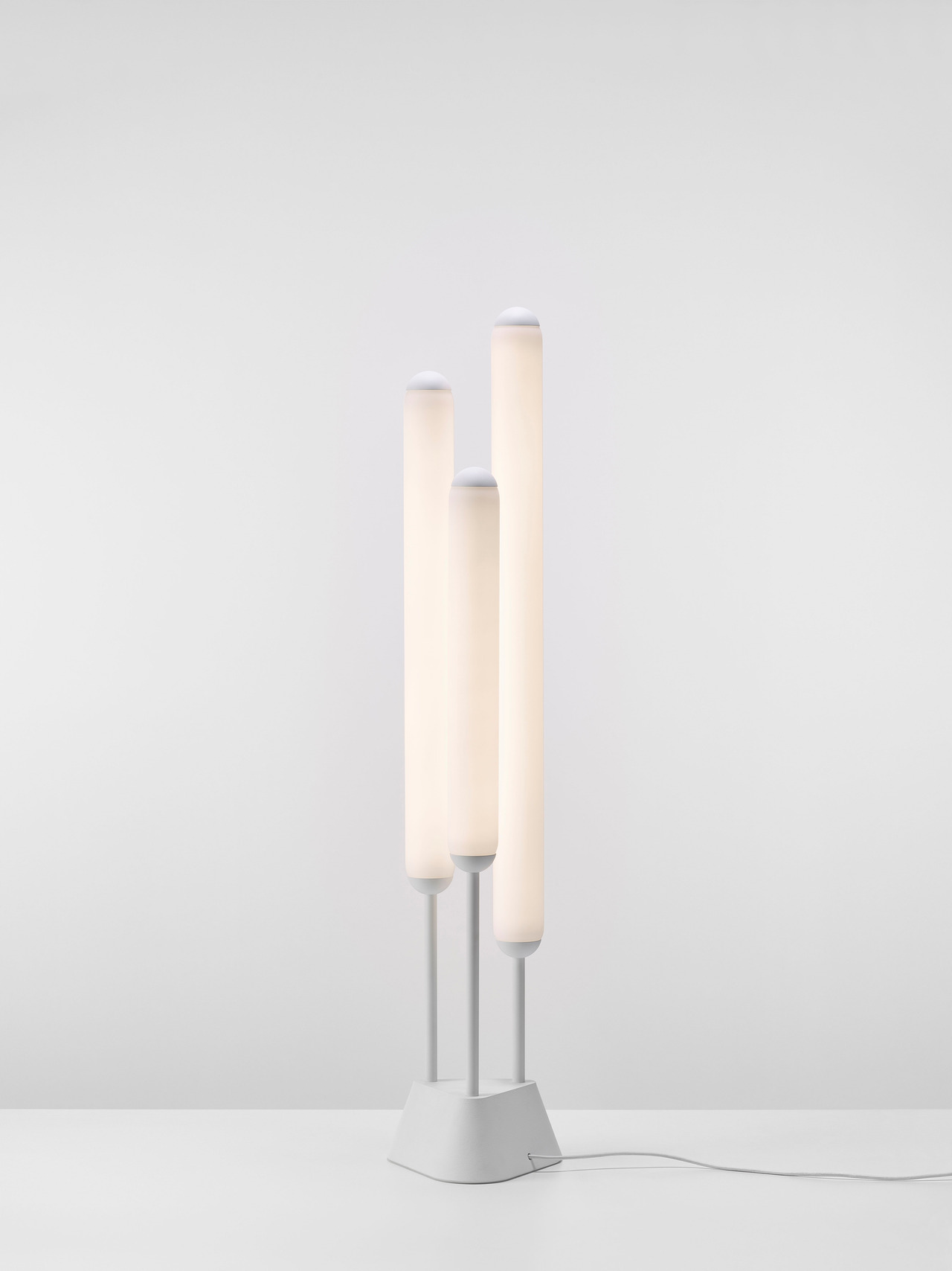 Puro Floor Floor Lamp, view 3
