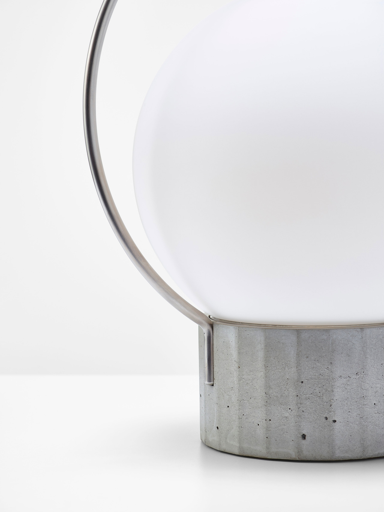 Sfera Portable Rechargeable Outdoor Light, view 12