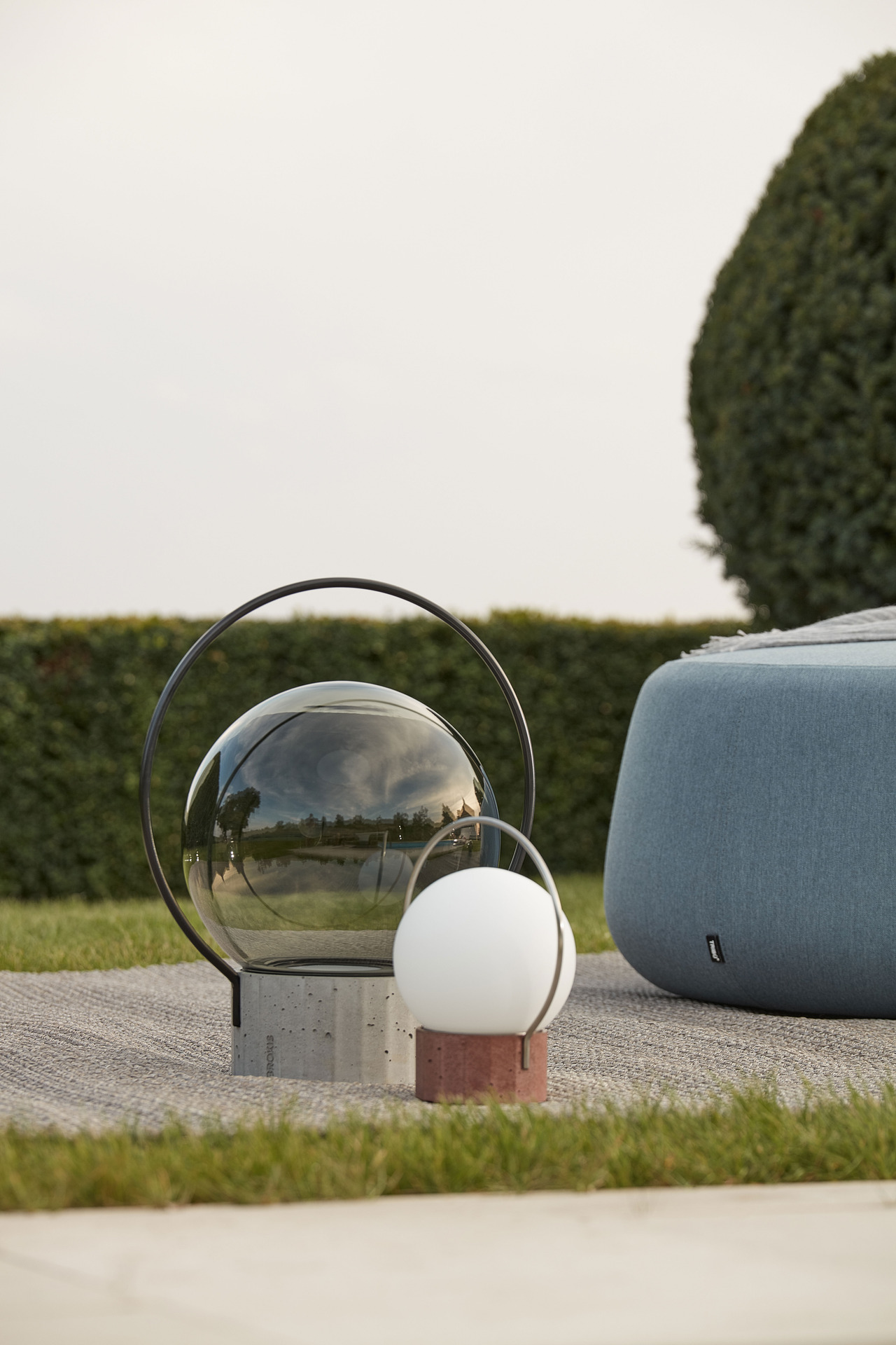 Sfera Portable Rechargeable Outdoor Light, view 9