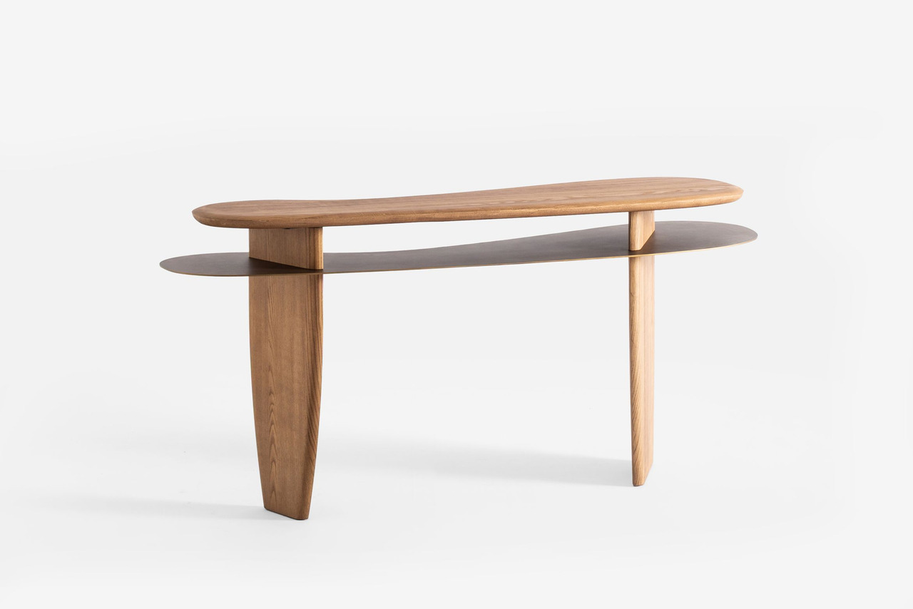 Carpanese Home Tachi C Console Table