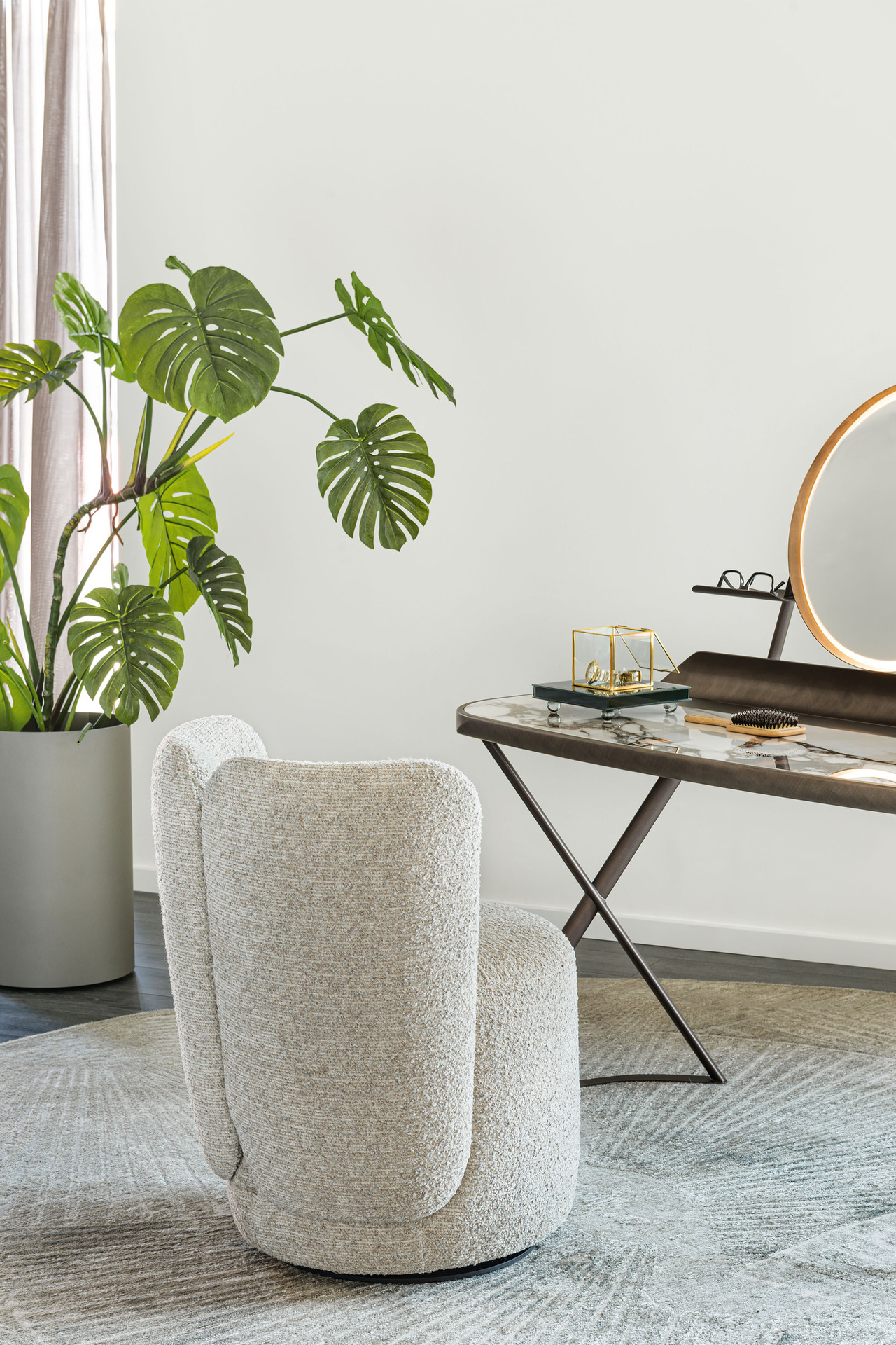 Cattelan Italia Britney Turn Armchair, view 3