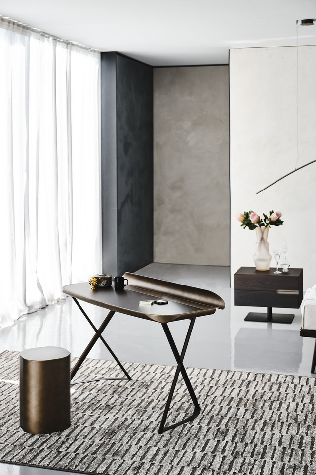Cocoon Leather Desk by Cattelan Italia