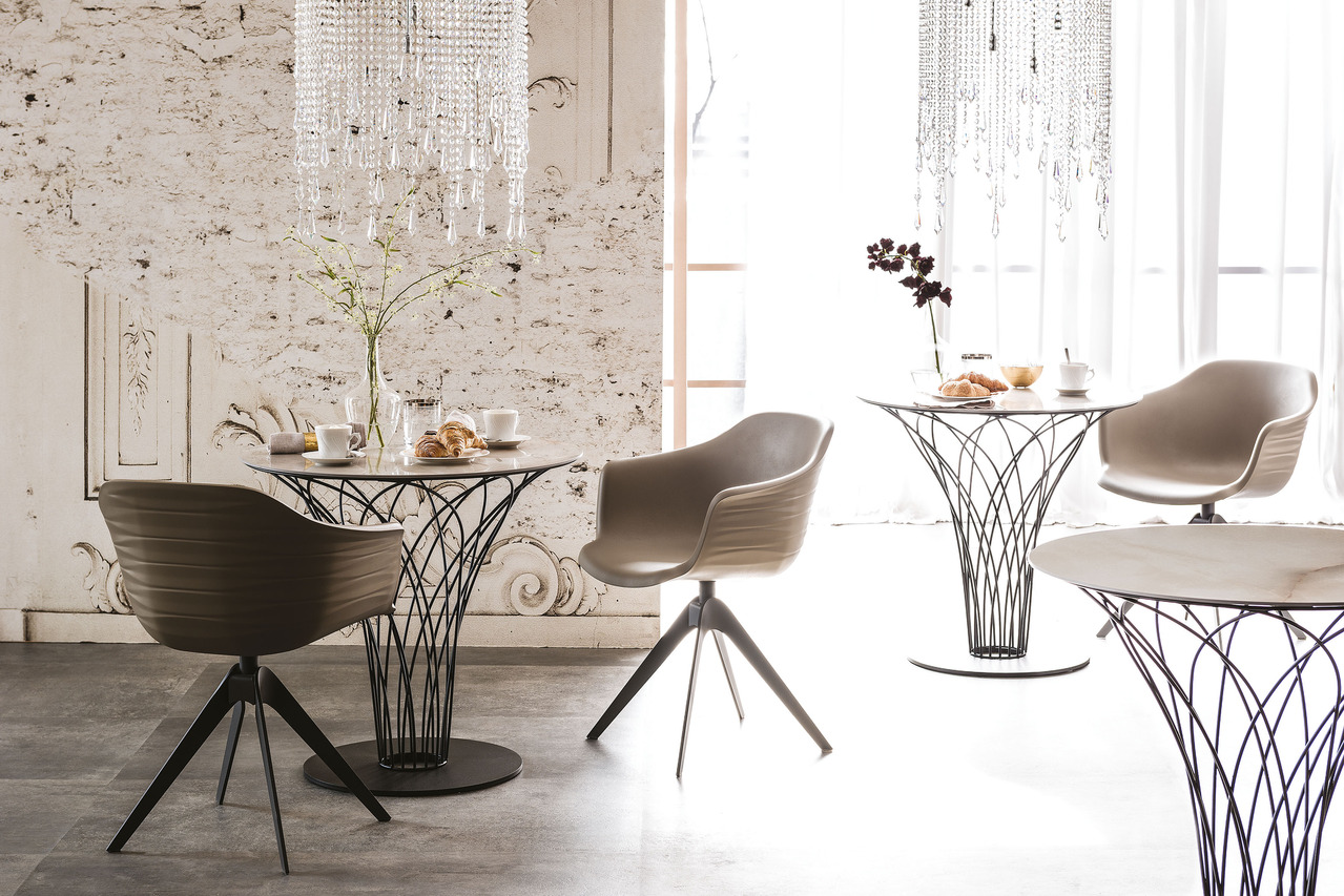 Cattelan Italia Nido Keramik Bistrot Table, view 2