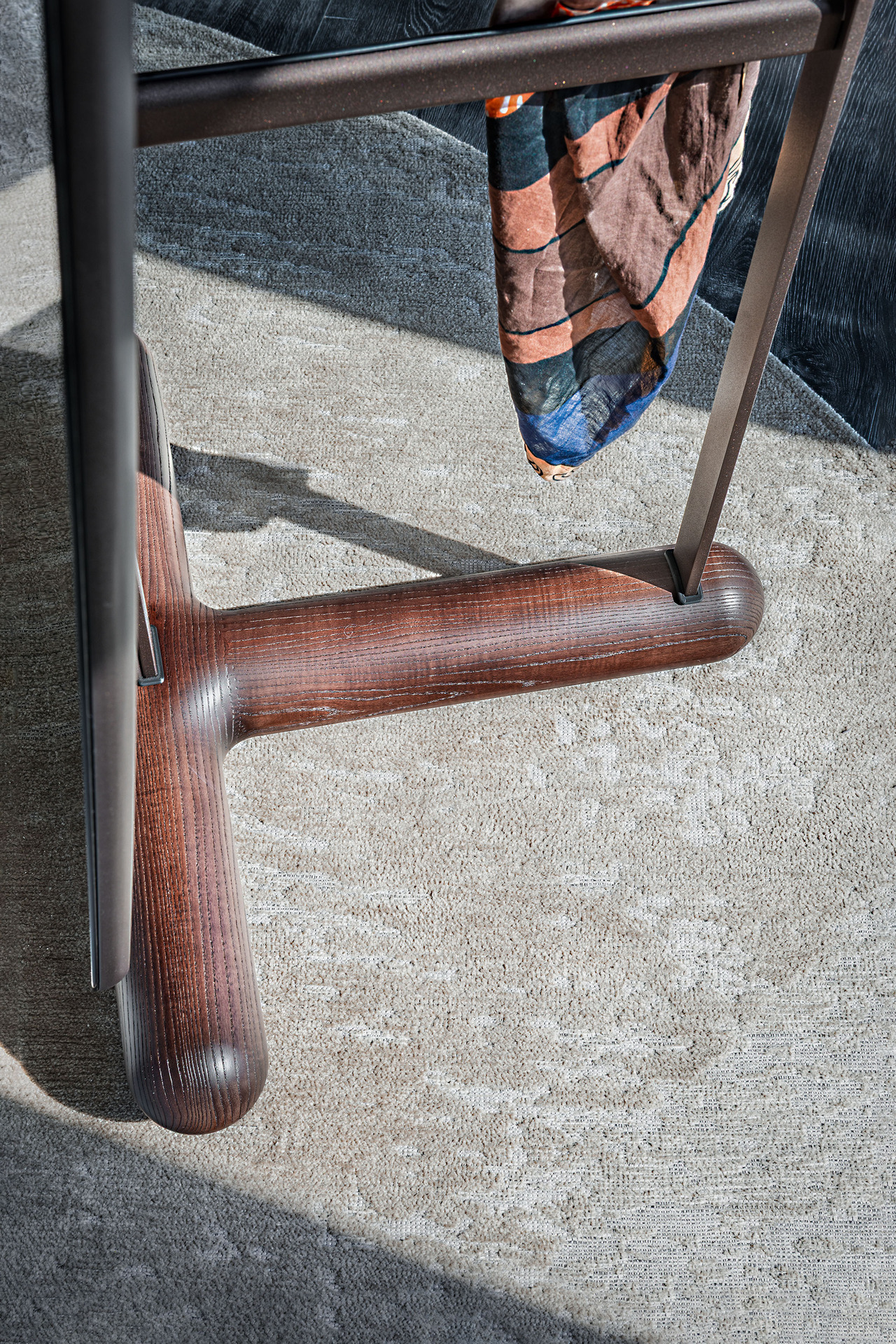 Cattelan Italia Pierre Valet Stand, view 3