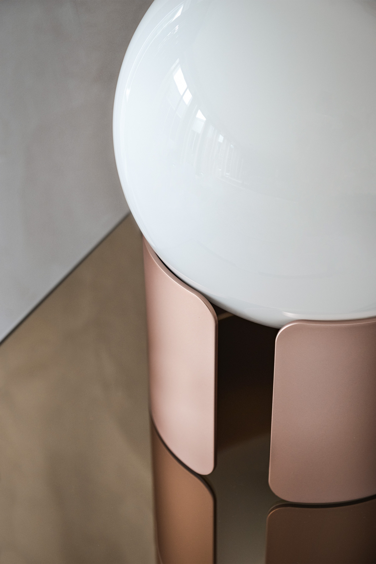 Cattelan Italia Potter Table Lamp, view 4