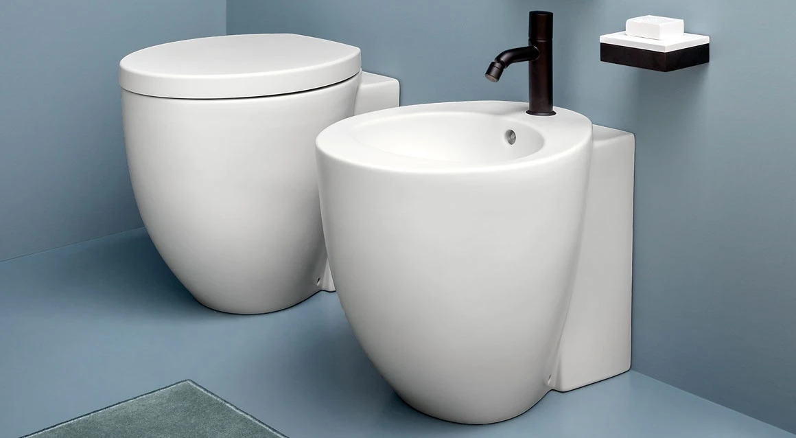 One-Hole Back-to-Wall Bidet, Ceramica Cielo