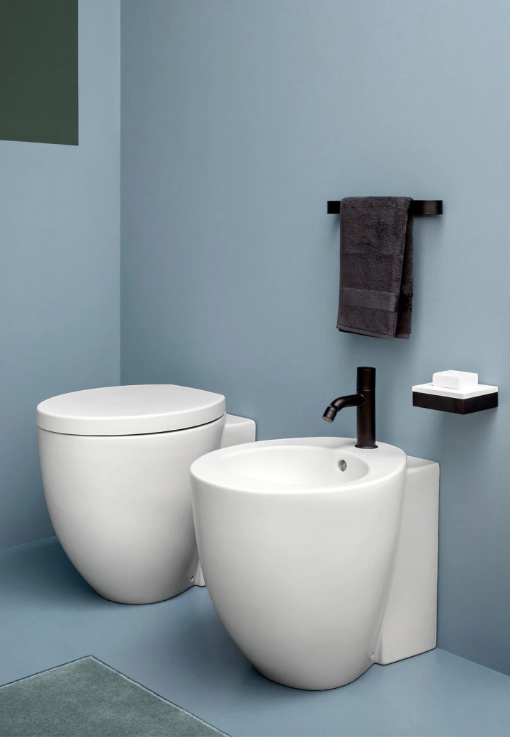One-Hole Back-to-Wall Bidet, Ceramica Cielo, view 2