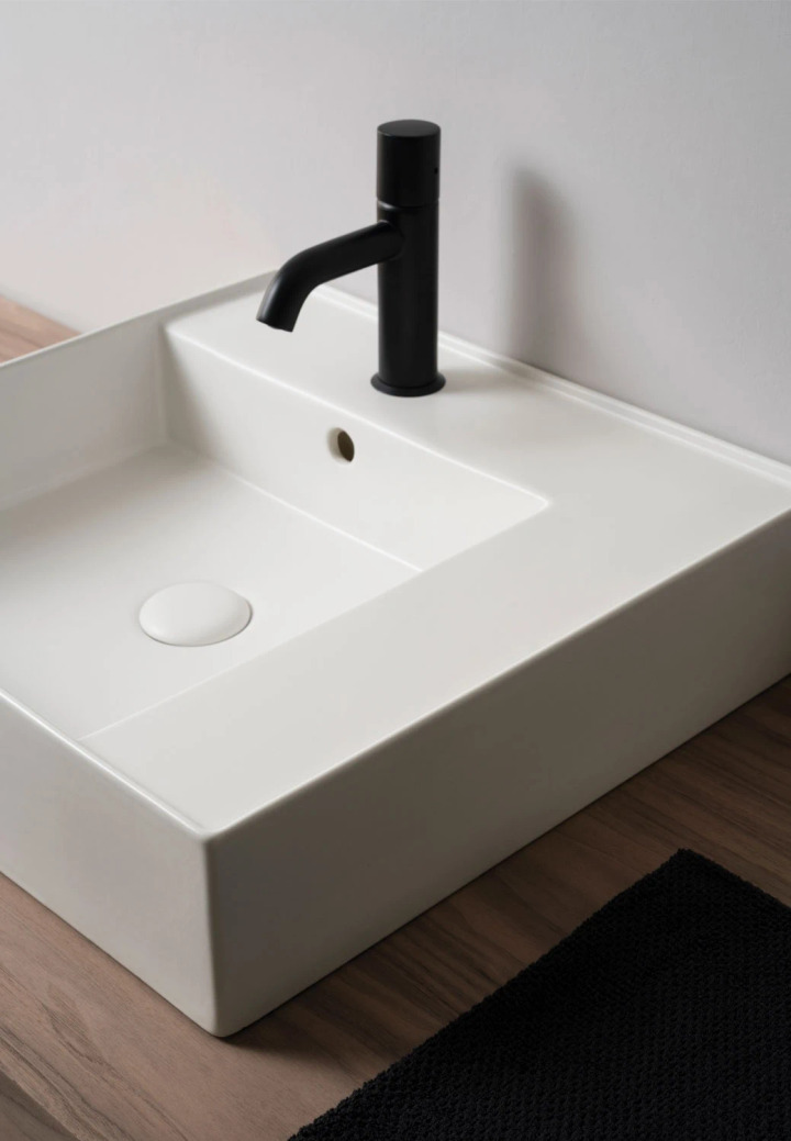50 Rectangular Countertop or Wall-Mounted Washbasin Ceramica Cielo, view 2