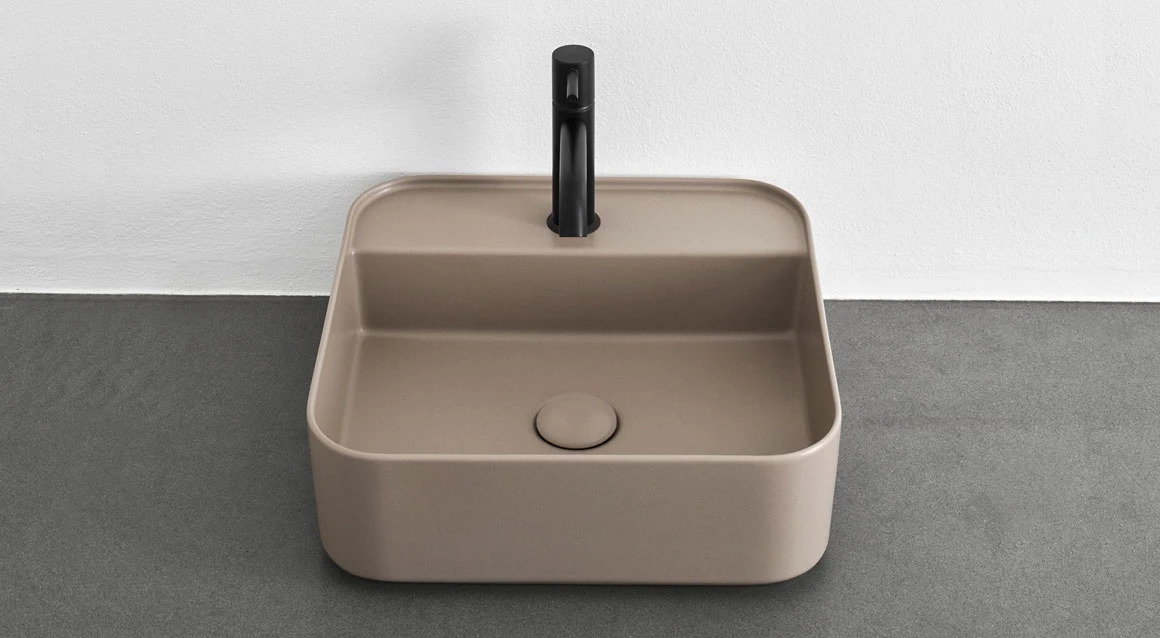 Shui Comfort 45 Square Washbasin, One Tap Hole 44x43, Ceramica Cielo