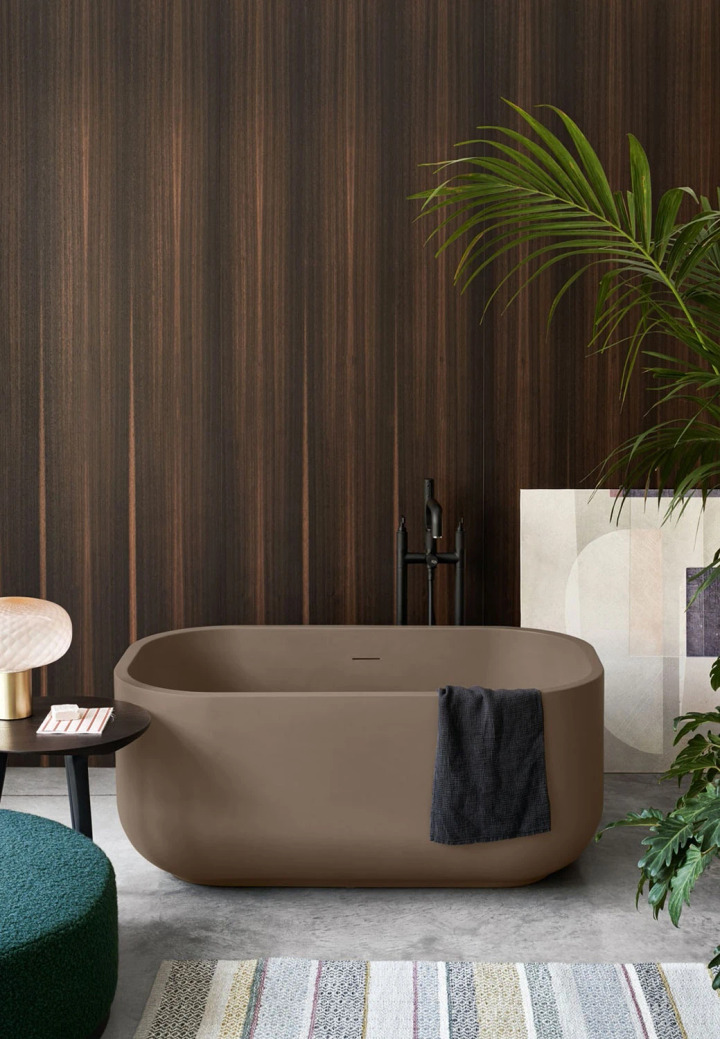 Dafne Solid Surface Bathtub by Ceramica Cielo, view 3