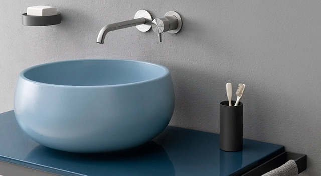 Multiplo with Ceramica Cielo Ceramic Shelf