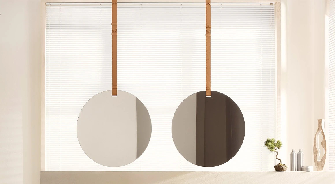 Ø60 Mirror with Leather Strap | Ceramica Cielo