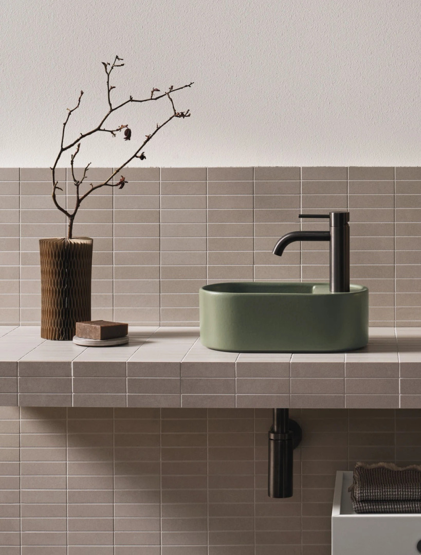 Ceramica Cielo Oval One-Hole Basin, view 2
