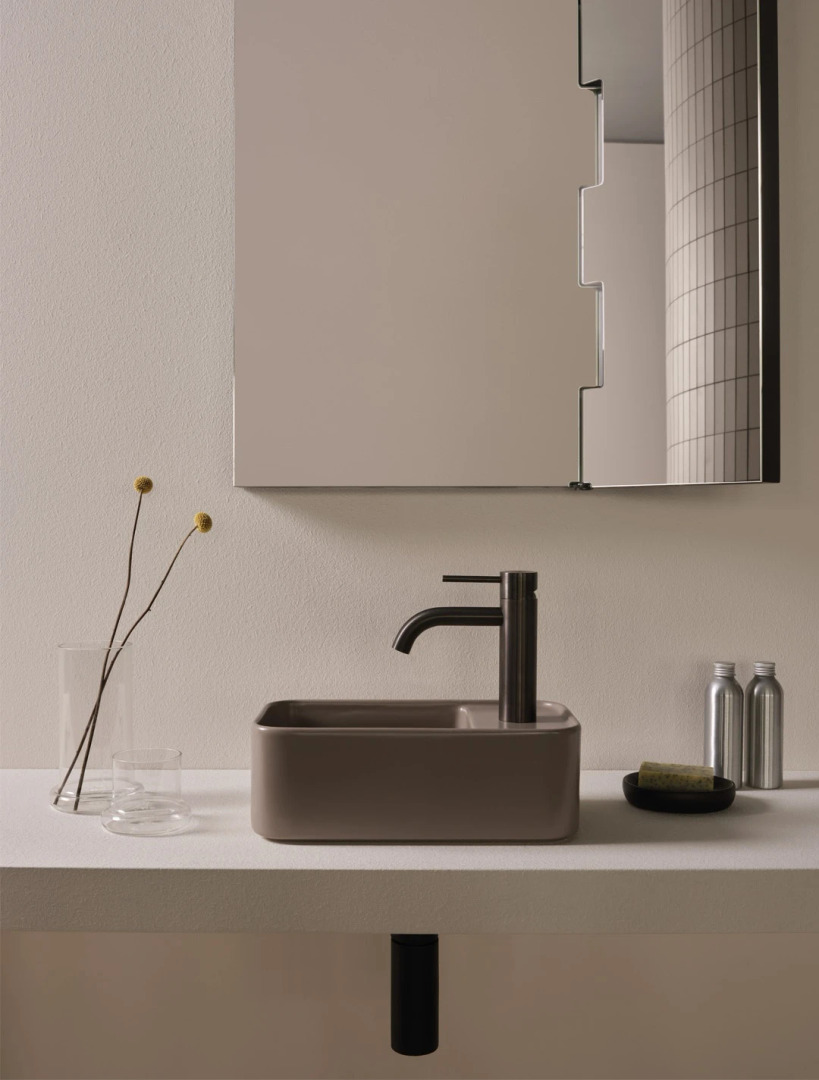 Rectangular Single-Hole Washbasin | Ceramica Cielo, view 2