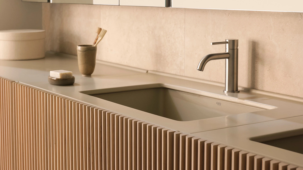 Ceramica Cielo Rectangular Undermount Sink (FILASPR58), view 2