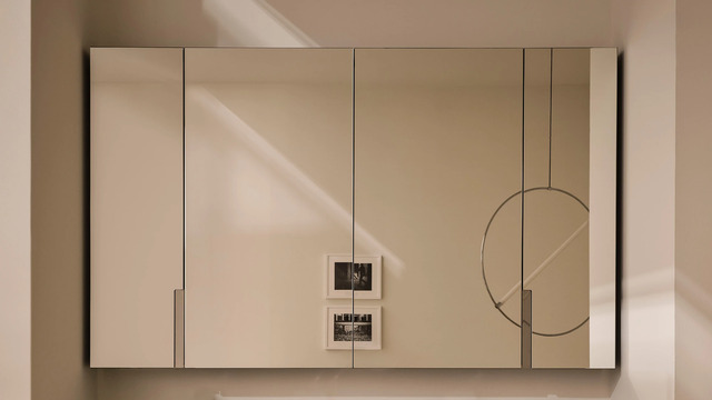 Filo LED Mirror Cabinet, Lacquered Right, Ceramica Cielo