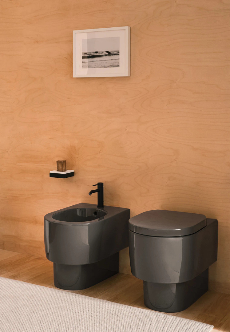 Otis Rimless Back-to-Wall Toilet, Ceramica Cielo, view 2