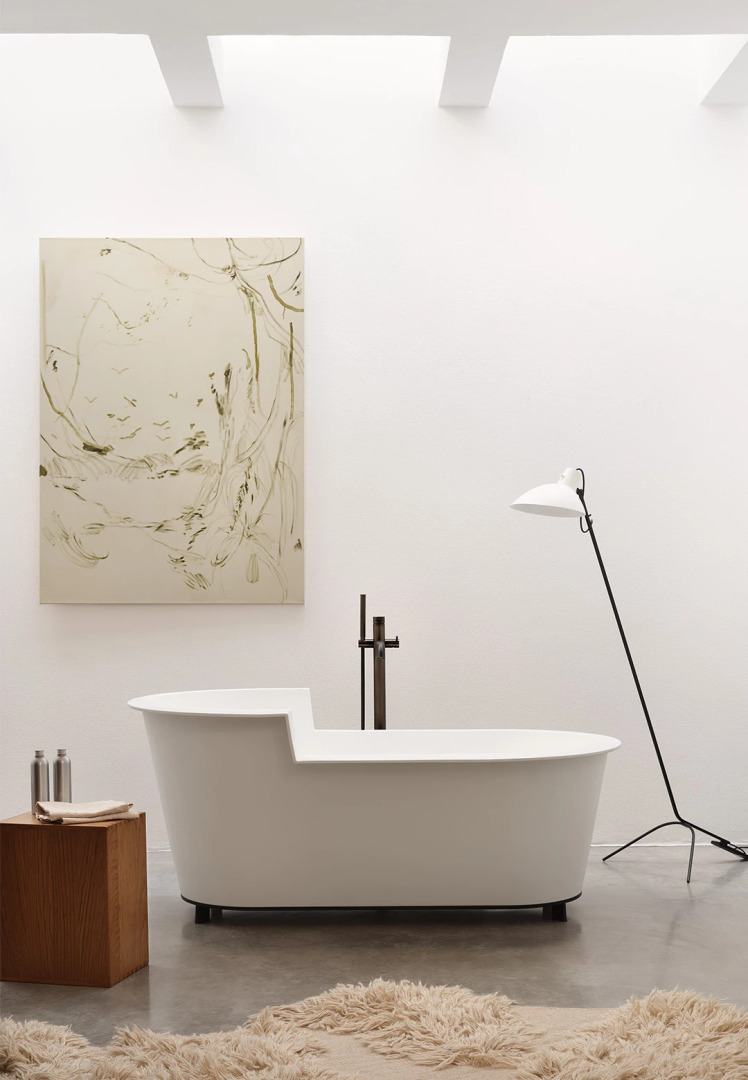 Ofelia Solid Surface Bathtub by Ceramica Cielo, view 2