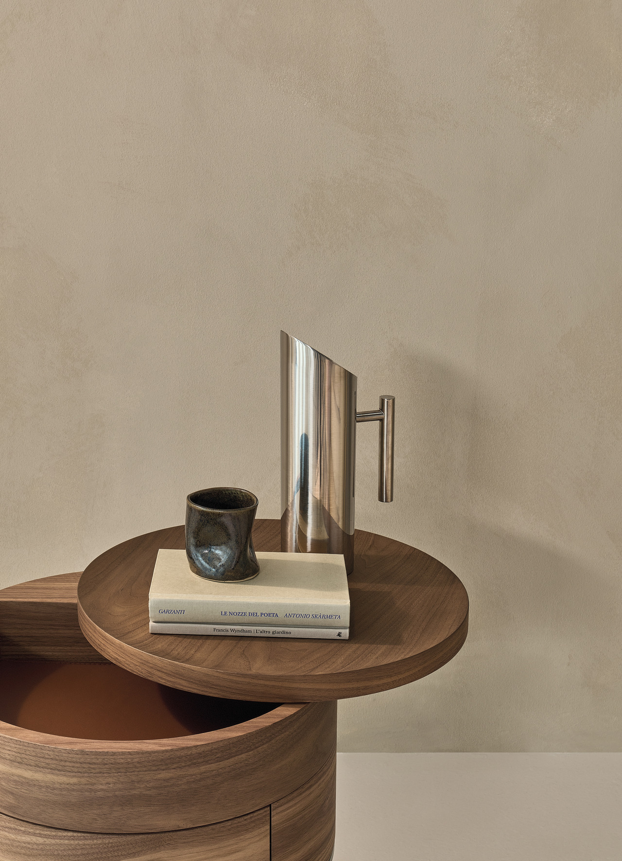 Cierre Alfi Bedside Table, view 3