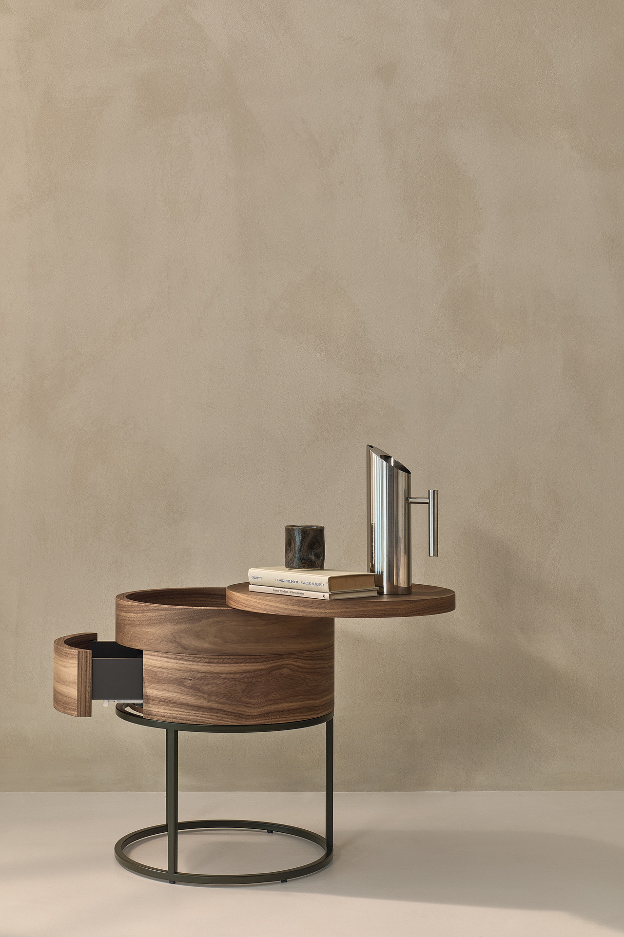 Cierre Alfi Bedside Table, view 4
