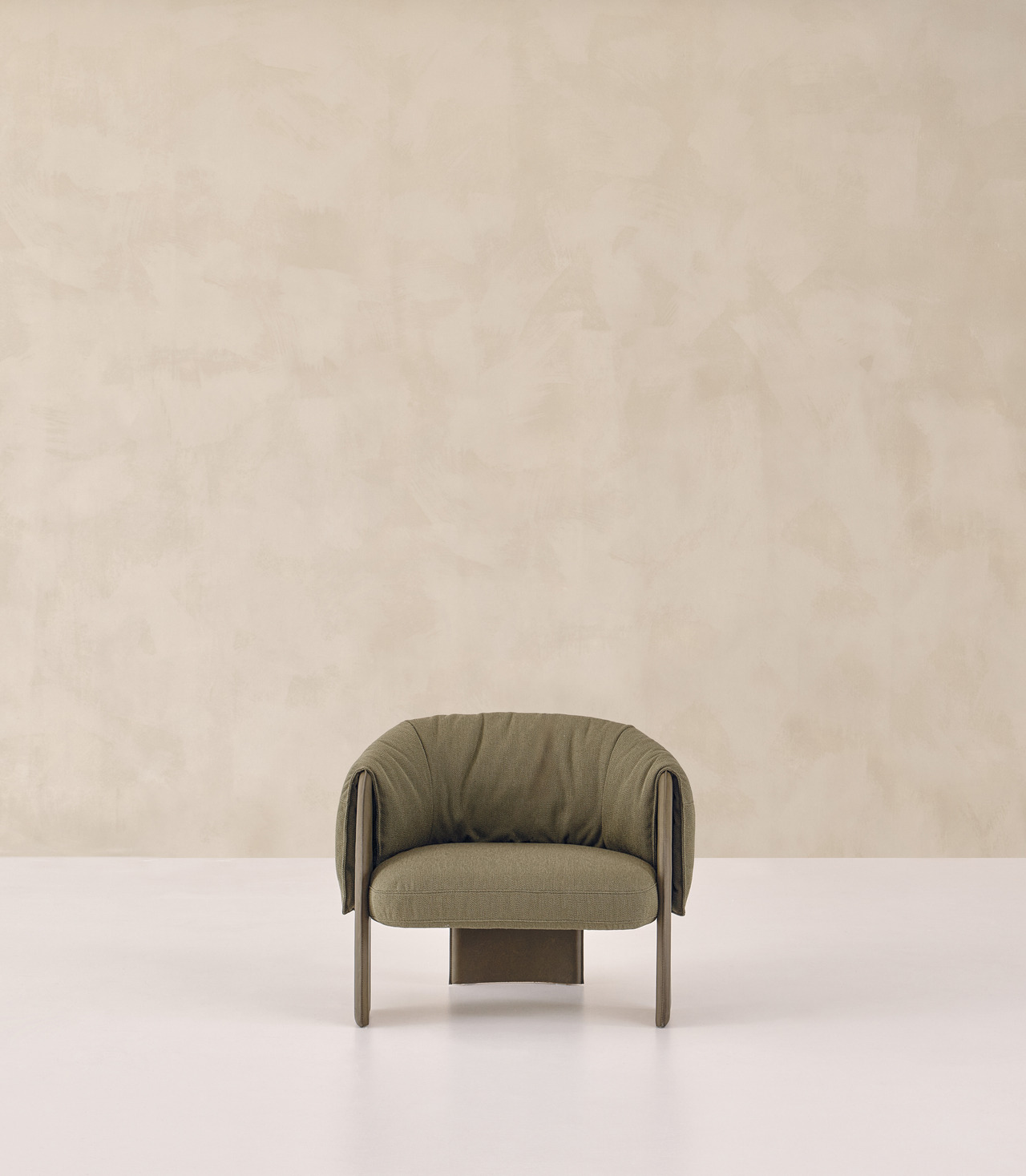 Cierre Bella Armchair, view 6