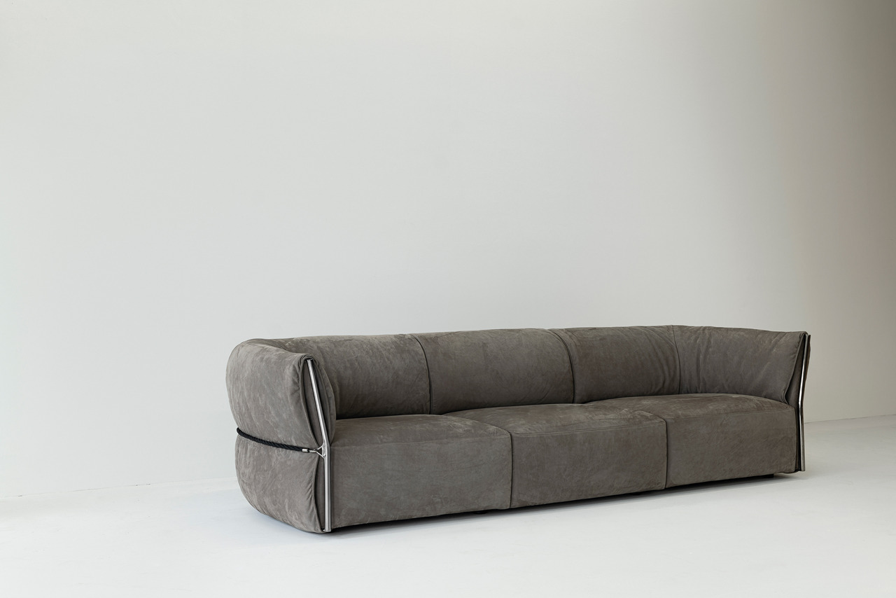 Cierre Belt Sofa, view 7