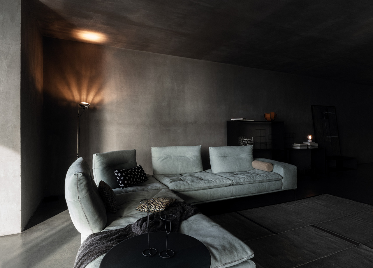 Cierre Carlton Modular Sofa, view 4